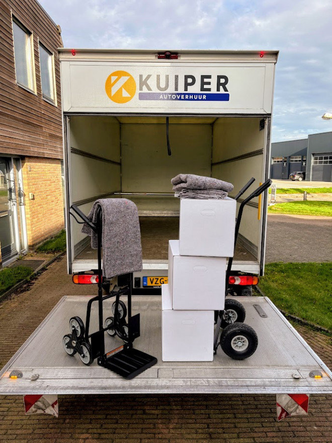 Bus / bakwagen / verhuiswagen huren in Sneek voor verhuizing of transport